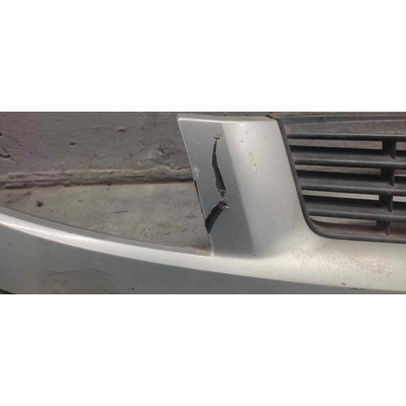 Recambio de rejilla delantera central para renault kangoo (f/kc0) alize referencia OEM IAM 4