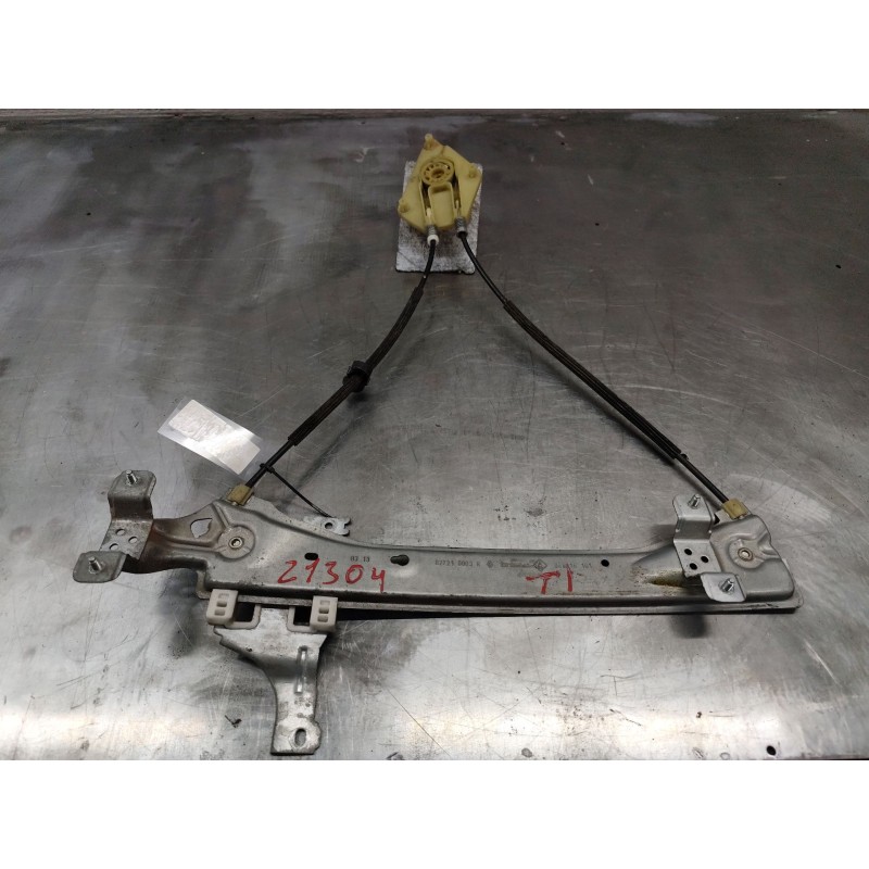 Recambio de elevalunas trasero izquierdo para renault megane iii berlina 5 p business referencia OEM IAM 827210003r  