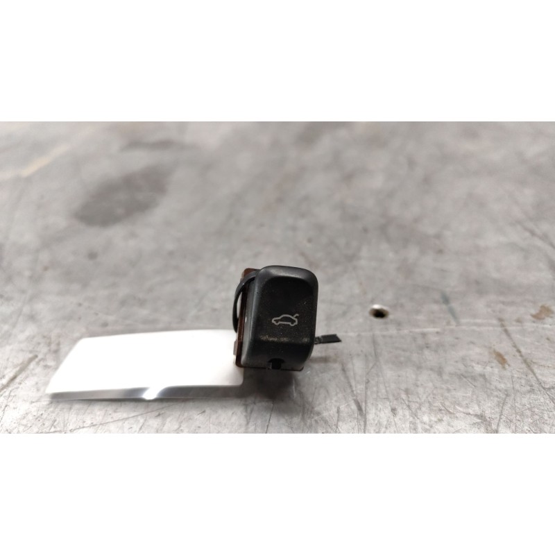Recambio de interruptor para audi a4 ber. (b8) básico referencia OEM IAM 8K0959831  