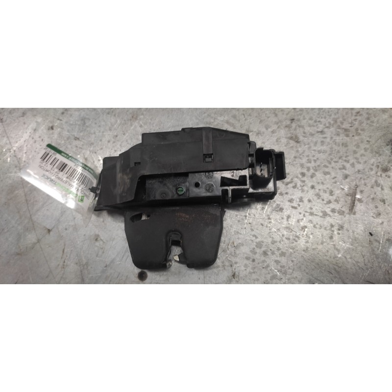 Recambio de cerradura maletero / porton para peugeot 308 active referencia OEM IAM 9816195880 3 PINS - Blanco 2