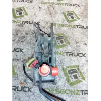 Recambio de cierre cabina derecho para daf serie xf105.xxx fsa 4x2 space-cab referencia OEM IAM 1427610  