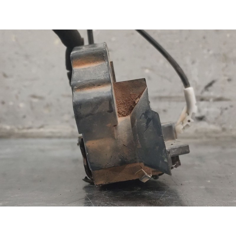 Recambio de cerradura puerta delantera derecha para peugeot 308 active referencia OEM IAM - Blanco 3