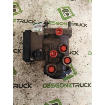 Recambio de valvula aire para renault serie t fg 4x2 cabina high-sleeper referencia OEM IAM K020623X00 VALVULA EBS 