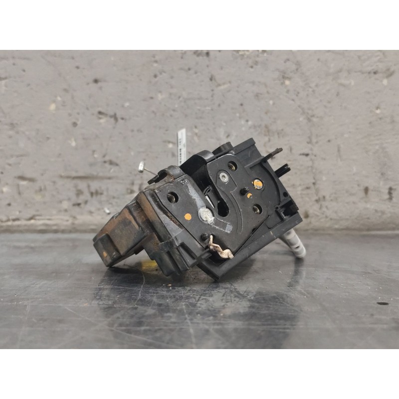 Recambio de cerradura puerta trasera izquierda para peugeot 308 active referencia OEM IAM 9826126080  