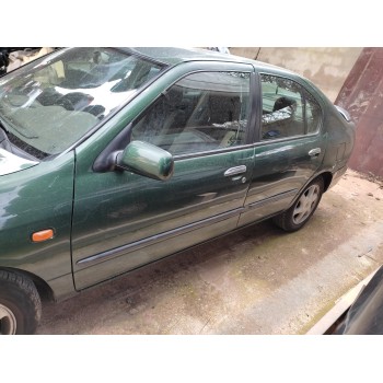 nissan primera berlina (p11) del año 1999