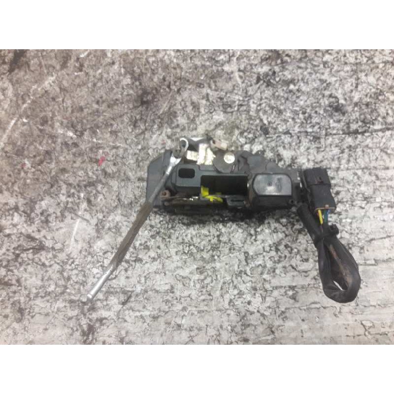 Recambio de cerradura puerta delantera izquierda para kia carens 2.0 crdi ex monovolumen referencia OEM IAM  5 PINS - Gris 2