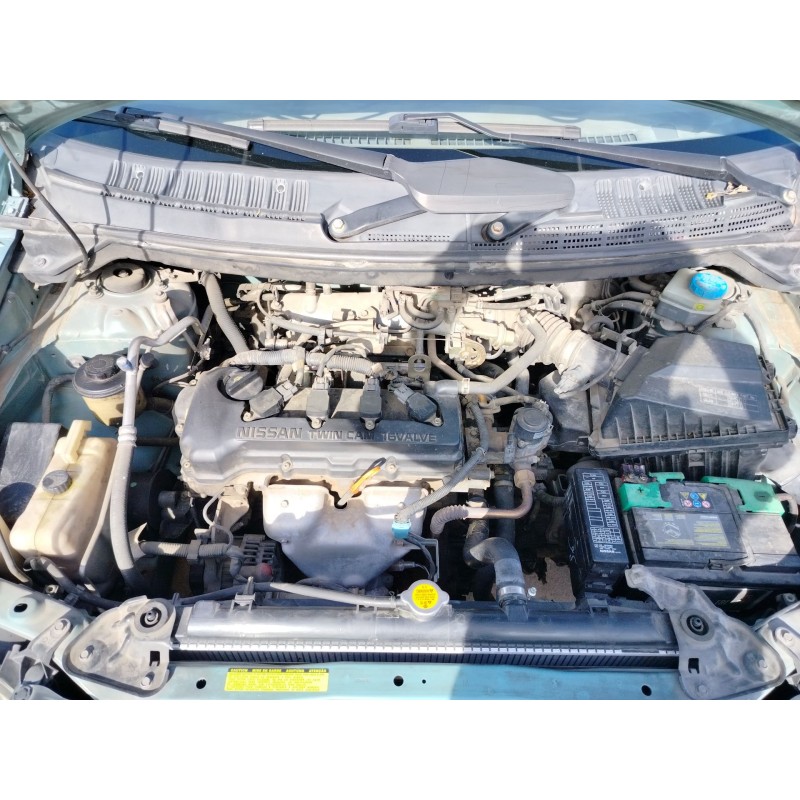 nissan almera tino (v10m) del año 2001