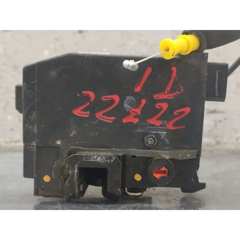 Recambio de cerradura puerta trasera izquierda para peugeot 308 active referencia OEM IAM 9826126080 - Blanco 4