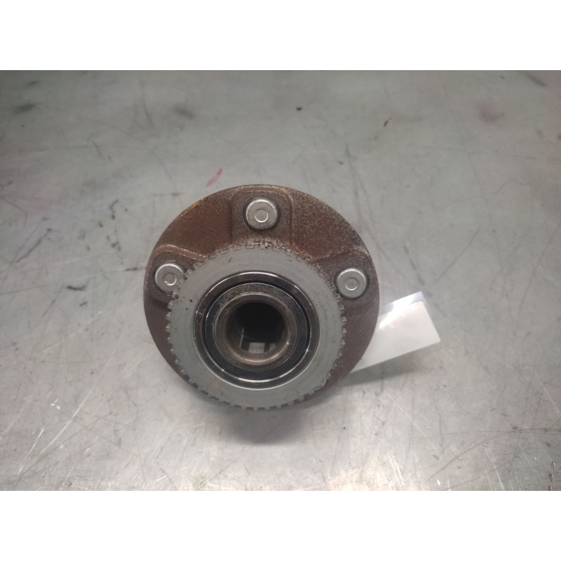 Recambio de buje trasero derecho para nissan primera berlina (p12) acenta referencia OEM IAM 3