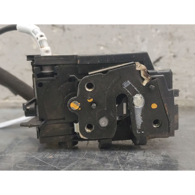 Recambio de cerradura puerta trasera izquierda para peugeot 308 active referencia OEM IAM 9826126080 - Blanco 5