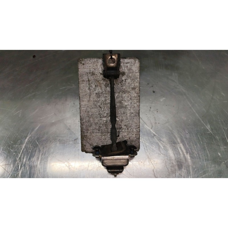 Recambio de retenedor puerta para skoda octavia ii combi (1z5) 2.0 tdi 4x4 referencia OEM IAM - Negro 2