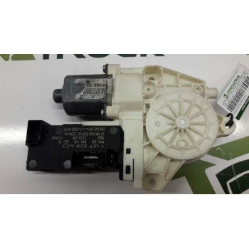 MOTOR ELEVALUNAS DELANTERO DERECHO 0130822201 11373287403 