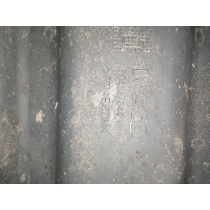 Recambio de guardabarros delantero izquierdo para iveco stralis (as) 12.9 diesel referencia OEM IAM 504067844 2