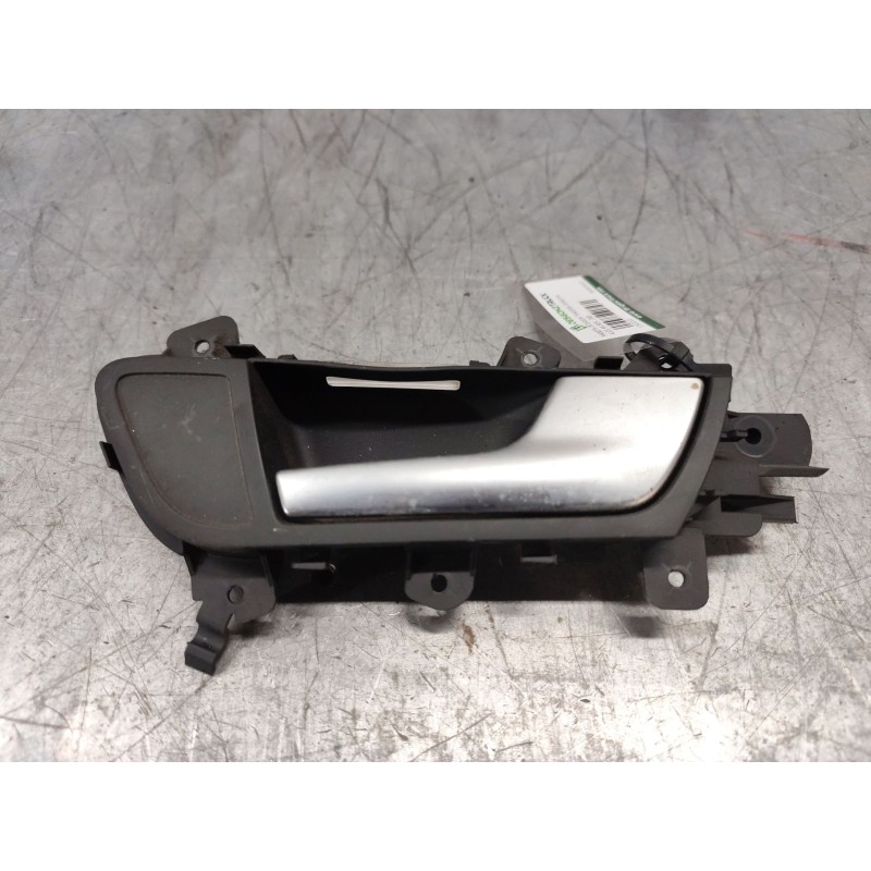Recambio de maneta interior trasera derecha para audi a4 ber. (b8) básico referencia OEM IAM 8K0839020  