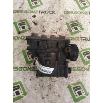 Recambio de valvula aire para renault serie t fg 4x2 cabina high-sleeper referencia OEM IAM 21083657  K019820