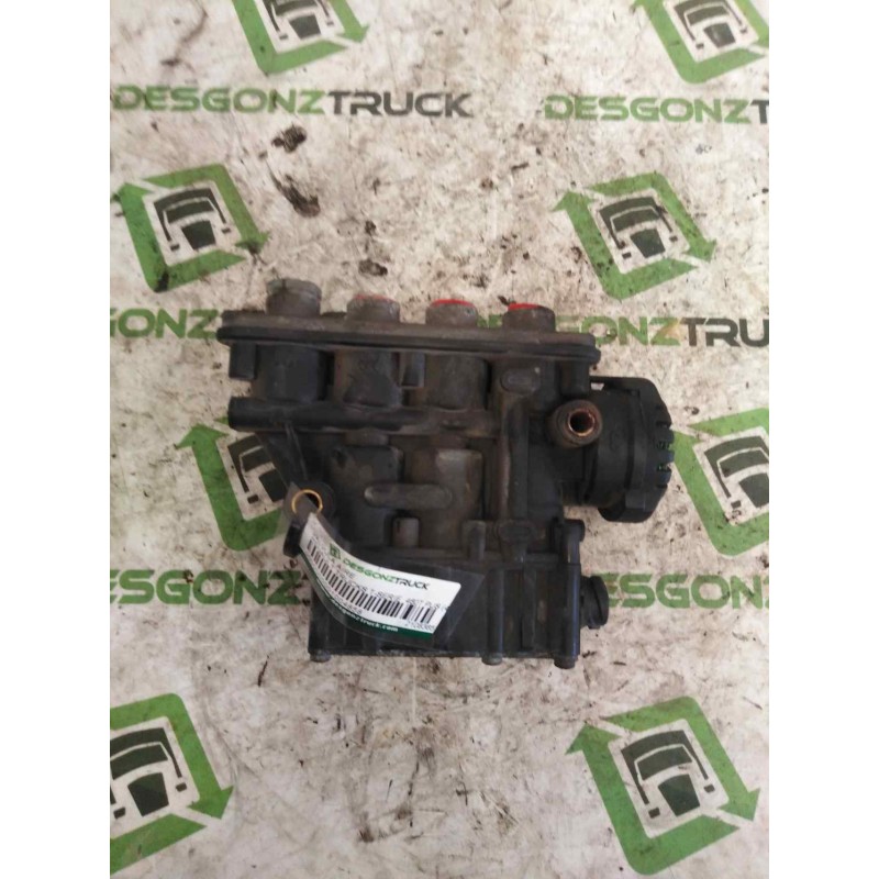 Recambio de valvula aire para renault serie t fg 4x2 cabina high-sleeper referencia OEM IAM 21083657  K019820
