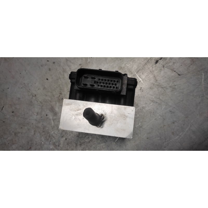 Recambio de abs para citroën xantia berlina 2.0 hdi 90/109 sx referencia OEM IAM 9625975480 ATE 5