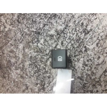 Recambio de boton antiniebla para kia carens 2.0 crdi ex monovolumen referencia OEM IAM  6 PINS 
