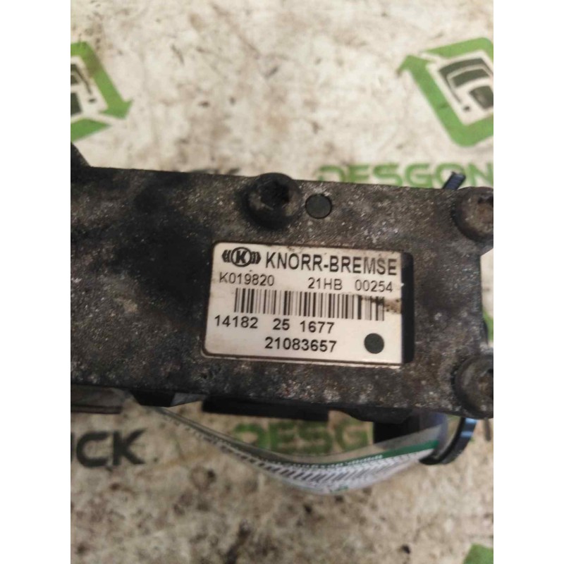 Recambio de valvula aire para renault serie t fg 4x2 cabina high-sleeper referencia OEM IAM 21083657  K019820 - Blanco 4