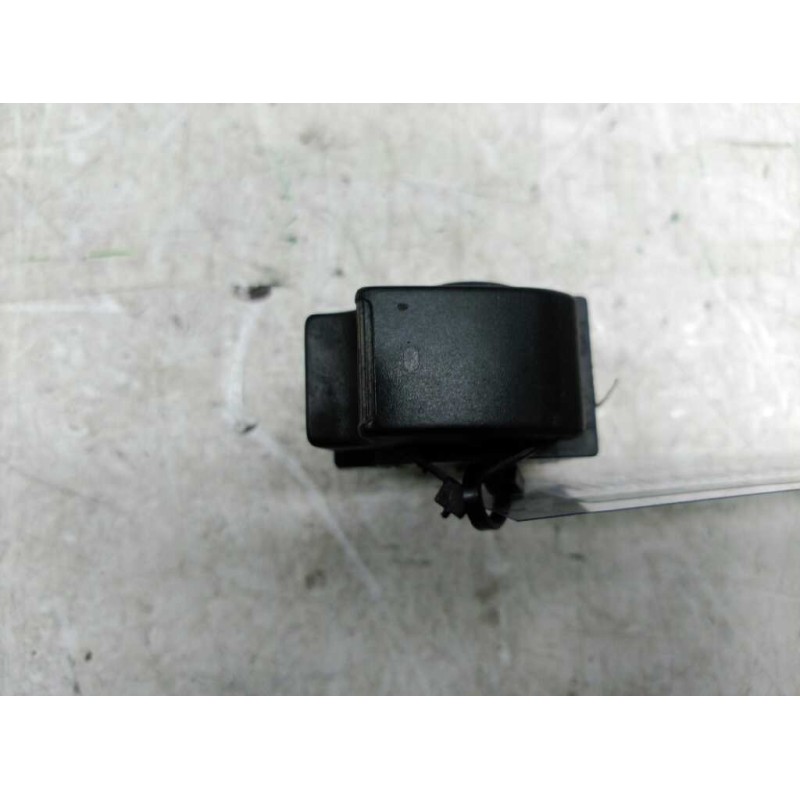 Recambio de mando elevalunas delantero derecho para toyota corolla verso (r1) 2.2 d-4d luna referencia OEM IAM 848100F010 - Gris