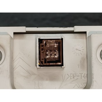Recambio de cuadro instrumentos para peugeot 308 active referencia OEM IAM 9825206380  