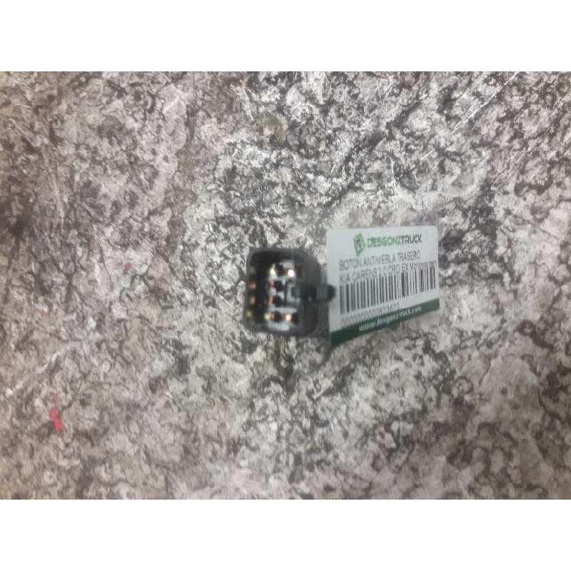 Recambio de boton antiniebla trasero para kia carens 2.0 crdi ex monovolumen referencia OEM IAM  6 PINS - Gris 2