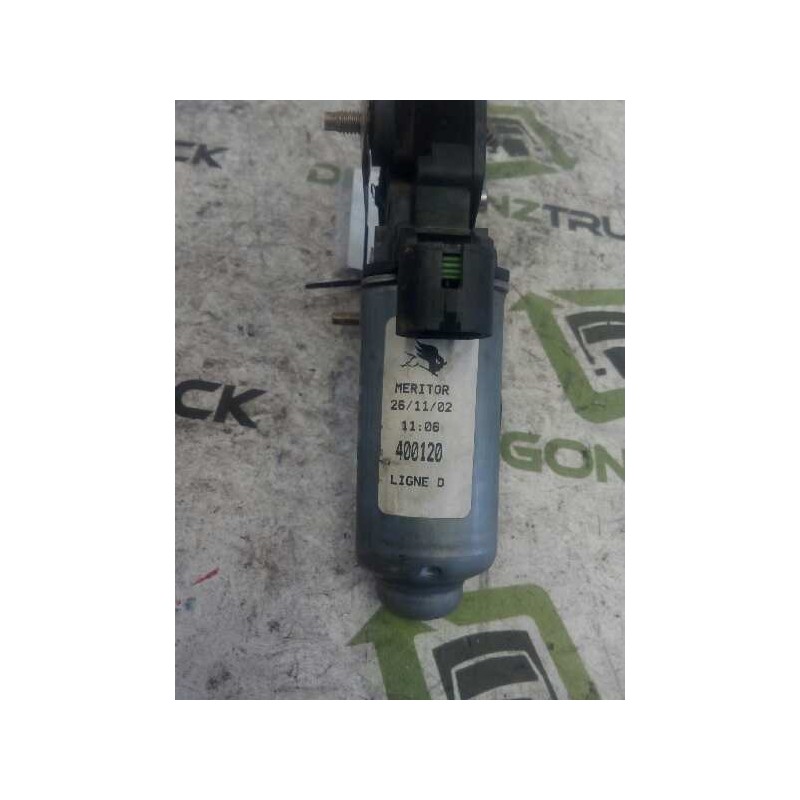 Recambio de motor elevalunas delantero derecho para renault mascott ka 130.35/55 base referencia OEM IAM 400120 - Azul 2