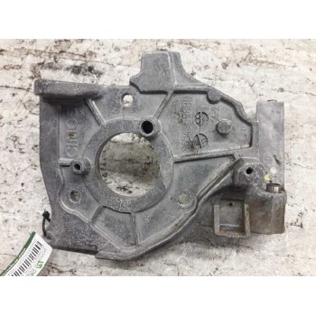 Recambio de soporte bomba inyeccion para citroën berlingo 1.6 hdi 75 collection familiar referencia OEM IAM 9654959880  