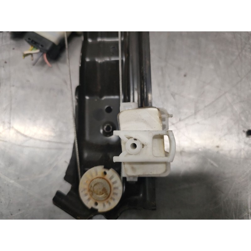 Recambio de elevalunas delantero derecho para peugeot 308 active referencia OEM IAM 9816271780 - Blanco 5