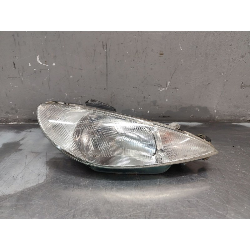 Recambio de faro derecho para peugeot 206 berlina xr referencia OEM IAM 9640559480  