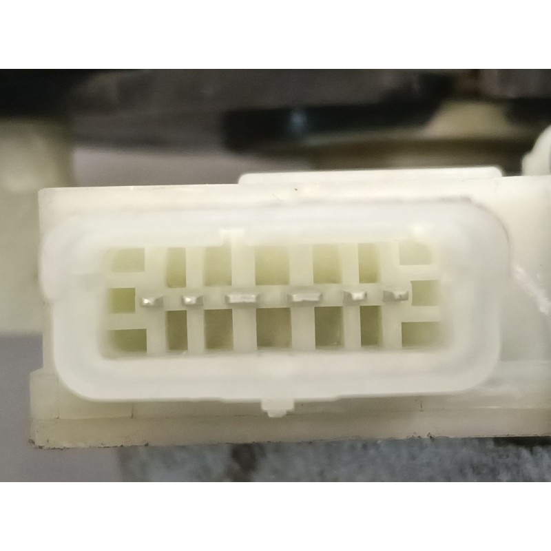 Recambio de elevalunas delantero izquierdo para peugeot 308 active referencia OEM IAM 9816271880 - Blanco 2