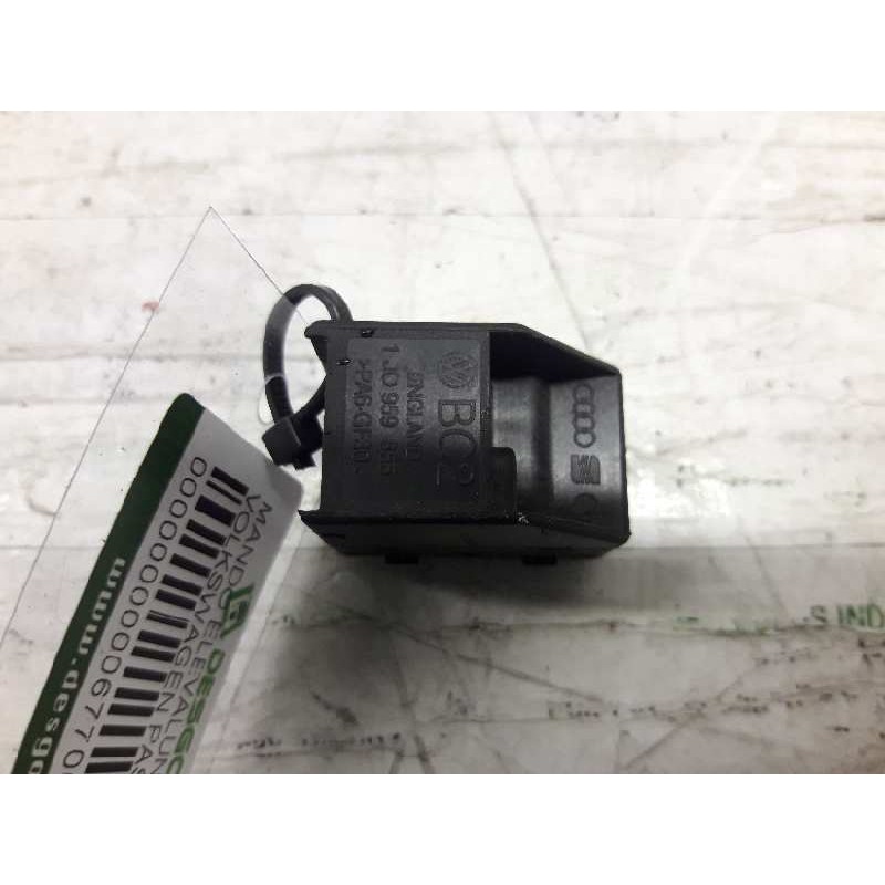 Recambio de mando elevalunas trasero derecho para volkswagen passat berlina (3b3) 1.9 tdi referencia OEM IAM 1J0959855 2