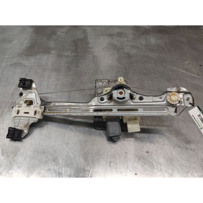 Recambio de elevalunas trasero derecho para peugeot 308 active referencia OEM IAM 9816271980 - Blanco 4