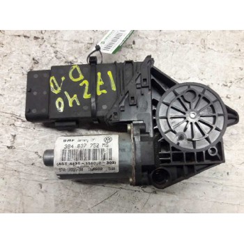 Recambio de motor elevalunas delantero derecho para volkswagen passat berlina (3b3) 1.9 tdi referencia OEM IAM 3B4837752  