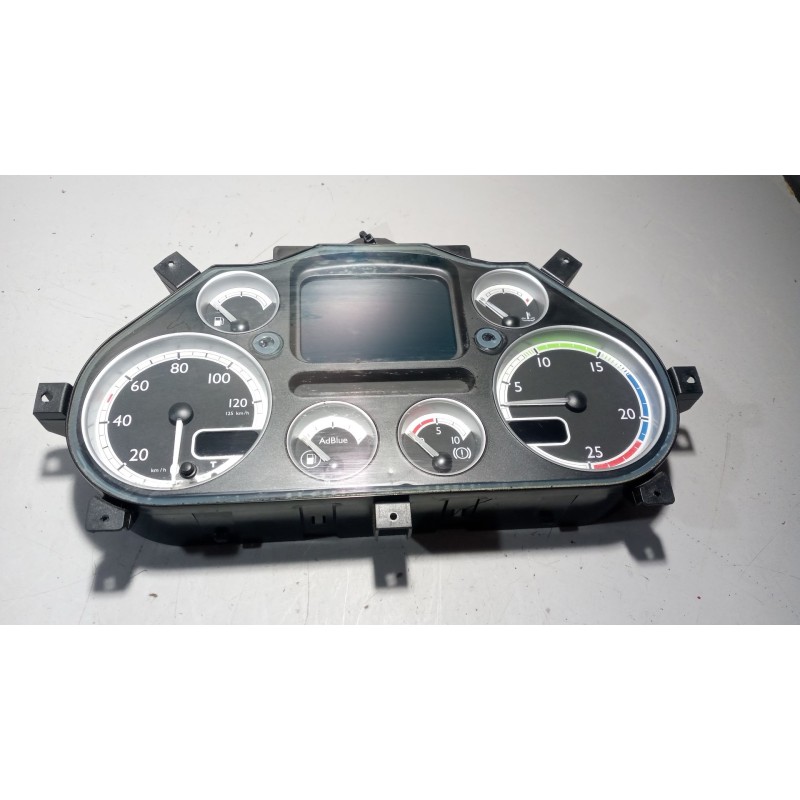 Recambio de cuadro instrumentos para daf serie xf105.xxx 12.9 diesel referencia OEM IAM 1789469  
