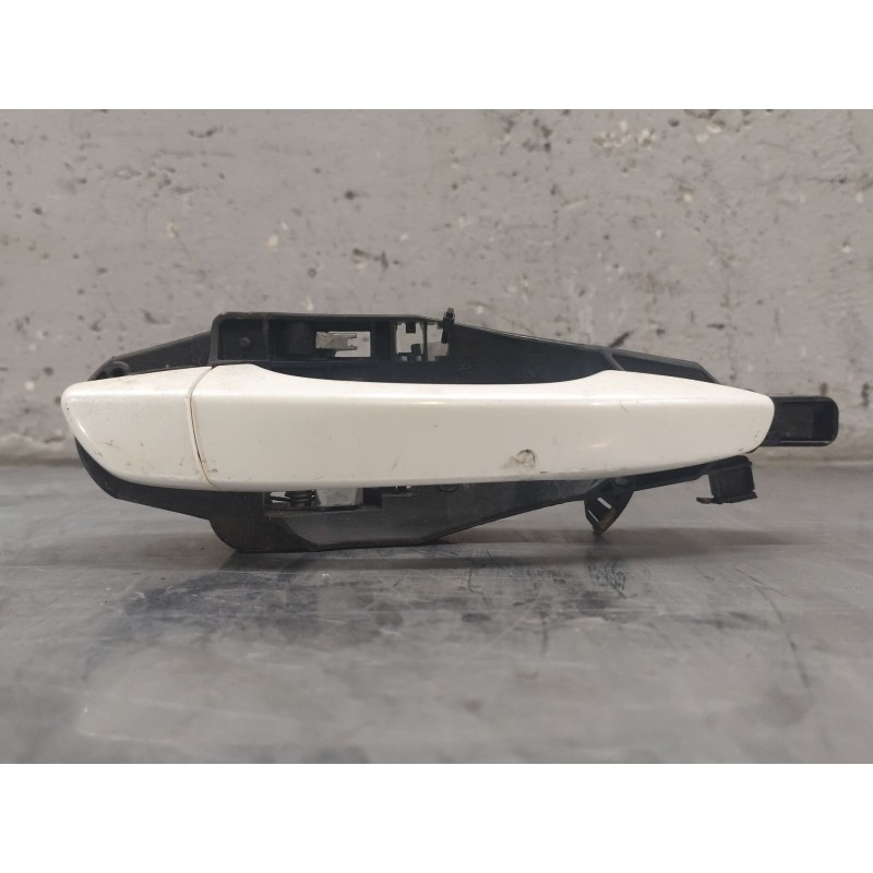 Recambio de maneta exterior delantera derecha para peugeot 308 active referencia OEM IAM 9802977180  