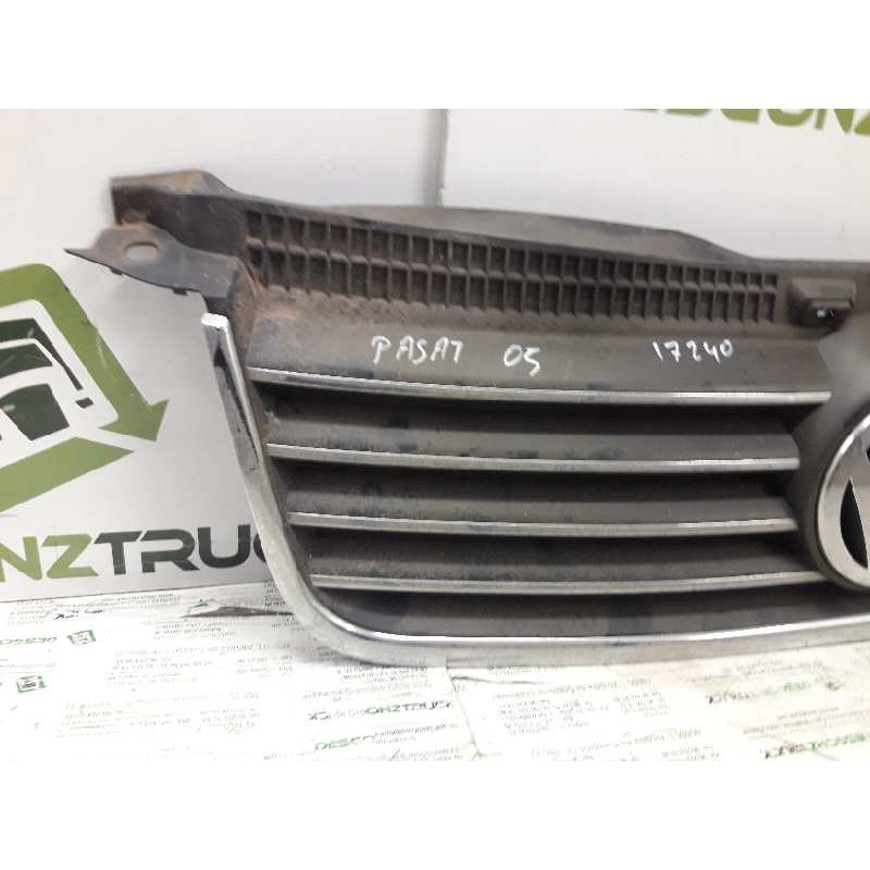 Recambio de rejilla delantera central para volkswagen passat berlina (3b3) 1.9 tdi referencia OEM IAM 3B0853651 2