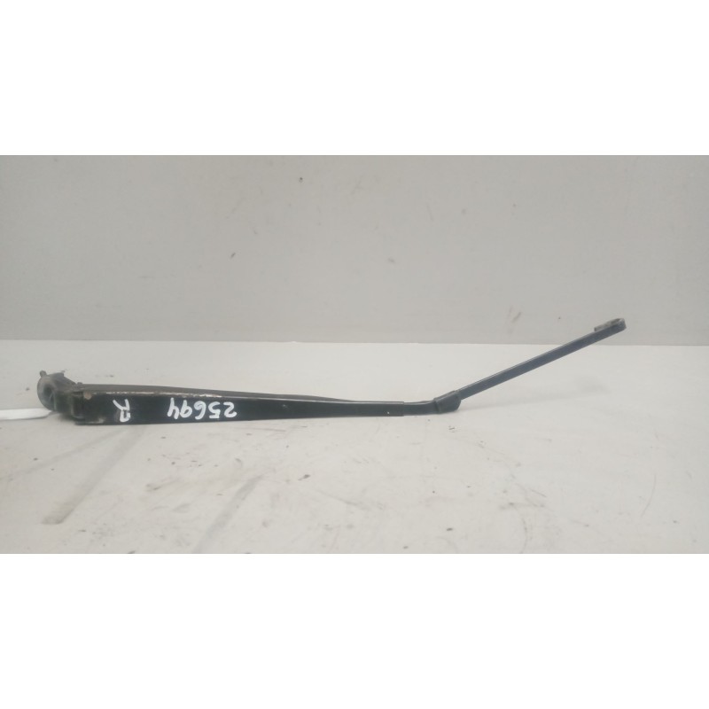 Recambio de brazo limpia delantero derecho para nissan nt400 cabstar (f24m) 28.12, 32.12, 35.12 (f91an) referencia OEM IAM - Blanco 4