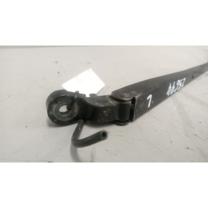 Recambio de brazo limpia delantero izquierdo para nissan nt400 cabstar (f24m) 28.12, 32.12, 35.12 (f91an) referencia OEM IAM - Blanco 2
