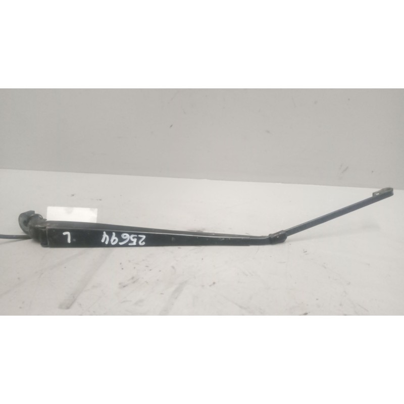 Recambio de brazo limpia delantero izquierdo para nissan nt400 cabstar (f24m) 28.12, 32.12, 35.12 (f91an) referencia OEM IAM - Blanco 3