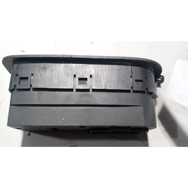 Recambio de mando elevalunas delantero izquierdo para daf serie xf105.510 12.9 diesel referencia OEM IAM 1811131 - Rojo 3