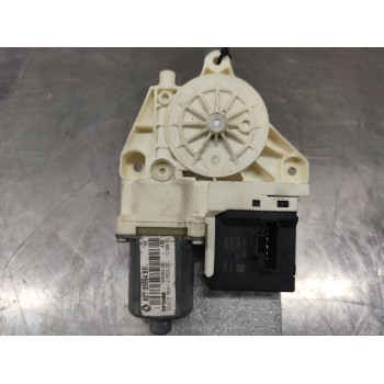 MOTOR ELEVALUNAS TRASERO DERECHO 827306548r 