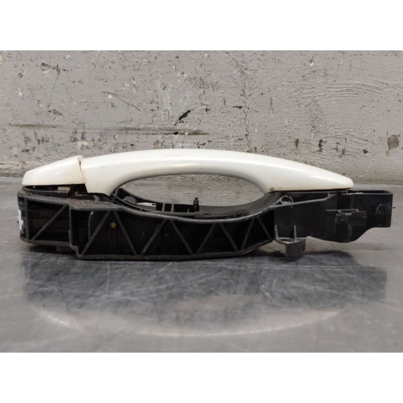 Recambio de maneta exterior trasera derecha para peugeot 308 active referencia OEM IAM 9802977180 - Blanco 2