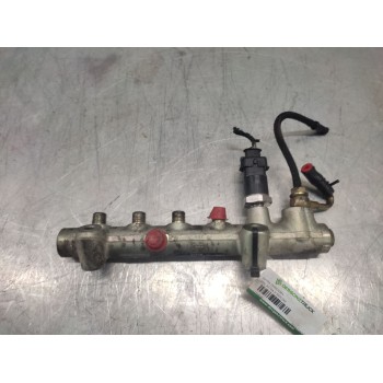 Recambio de rampa inyectora para opel astra h berlina 1.7 16v cdti referencia OEM IAM 0445214049  