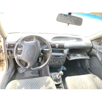 opel astra f berlina del año 1997