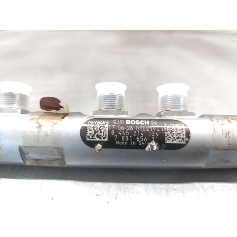 Recambio de rampa inyectora para bmw 1 (e81) 118 d referencia OEM IAM 0445214134 - Negro 3