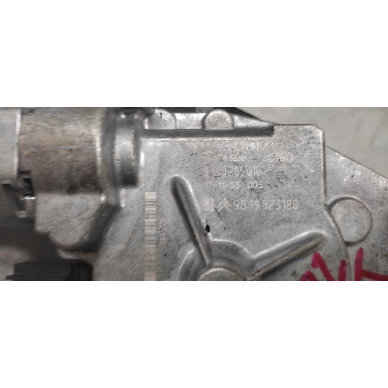 Recambio de motor limpia trasero para peugeot 308 active referencia OEM IAM 9819523180 0390205010 3 PINS - Blanco 3