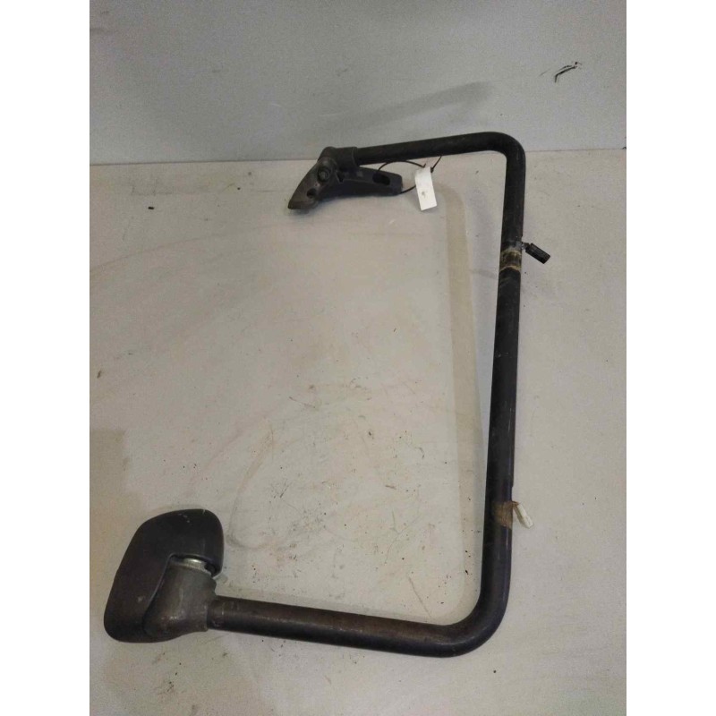 Recambio de brazo retrovisor izquierdo para mercedes-benz axor 2-ejes 18 ton 2004 referencia OEM IAM   