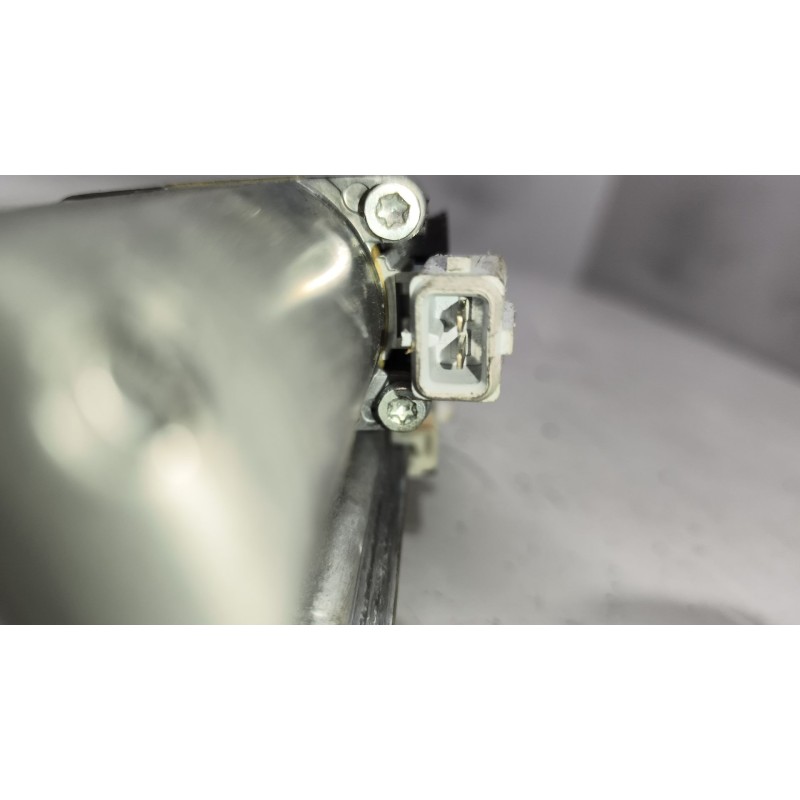 Recambio de elevalunas delantero derecho para nissan trucks atleon tk160.95 referencia OEM IAM 807009X001 - Blanco 3