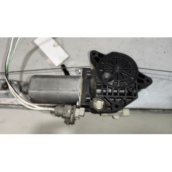 Recambio de elevalunas delantero derecho para nissan trucks atleon tk160.95 referencia OEM IAM 807009X001  